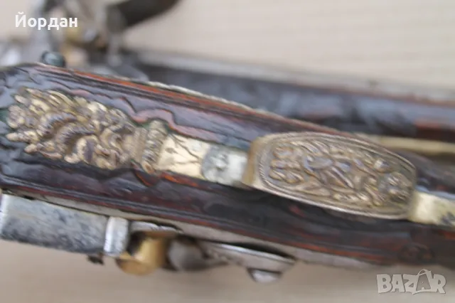 Чифт кремъчни пистолети със сребърен обков и набивка, снимка 14 - Колекции - 49496955