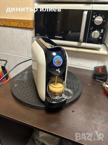 Кафемашина за капсули Lavazza blue, снимка 2 - Кафемашини - 53854470