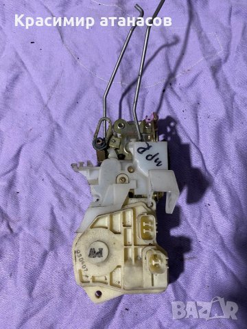 Брава на врата предна дясна за Хонда джаз 2003-2008г, снимка 2 - Части - 35944239