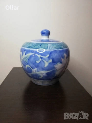 Изящен и много красив съд с капаче. Ръчно рисуван. , снимка 2 - Декорация за дома - 52486679