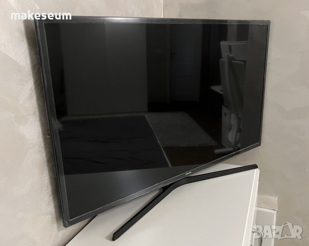 Samsung UE43KU6072U 4K UHD Смарт Телевизор Smart TV 43", снимка 2 - Телевизори - 41286523