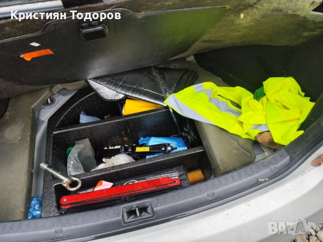 Тойота Авенсис Т27 на части, снимка 10 - Части - 39011192