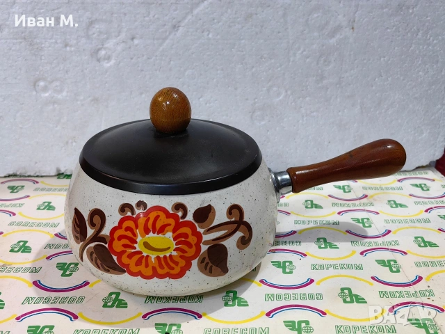 винтидж емайлирана кесарола ( тенджера) , снимка 2 - Антикварни и старинни предмети - 53416188