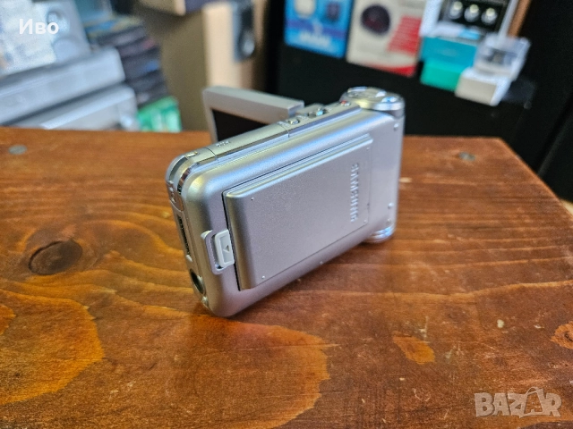 Видеокамера Samsung VP-M110 В отлично визуално състояние. Камерата работи, но има нужда от нова бан., снимка 4 - Камери - 52034168