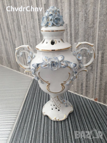 Dresden OK&Co ажурна ваза с дръжки 23см/Дрезден стара немска порцеланова ваза с капак