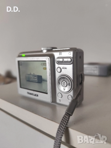 Дигитален фотоапарат Traveler DC7900, снимка 3 - Фотоапарати - 52208801