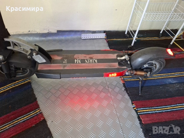 Електрическа тротинетка Kugoo Kirin M4, снимка 10 - Велосипеди - 52106703