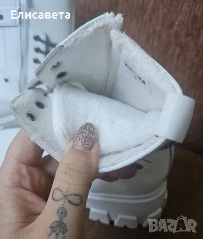 Дамски модерни бели топли боти , снимка 8 - Дамски боти - 43652958