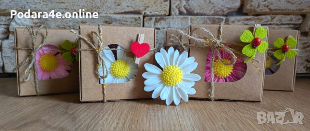 Подаръчна кутийка Маргаритка за Осми Март от ароматен глицеринов сапун