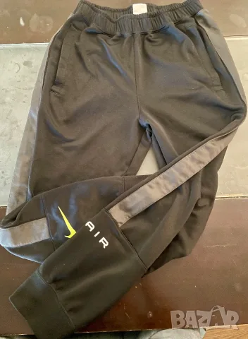 Долнище Nike Air размер S, снимка 2 - Спортни дрехи, екипи - 55971070