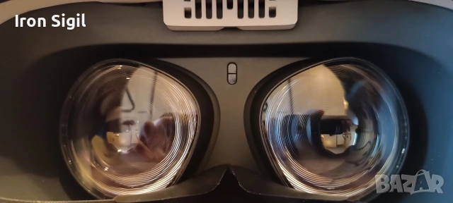 Meta Quest 2 128GB VR очила + зарядна станция + аксесоари | кутия, снимка 5 - Други игри и конзоли - 53286765