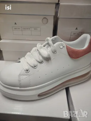 Разпродажба-Дамски маратонки