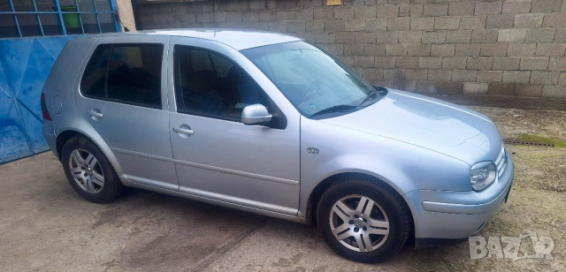 VW Golf 1.9 TDI 90hps 4/5 врати, снимка 2 - Автомобили и джипове - 53173490