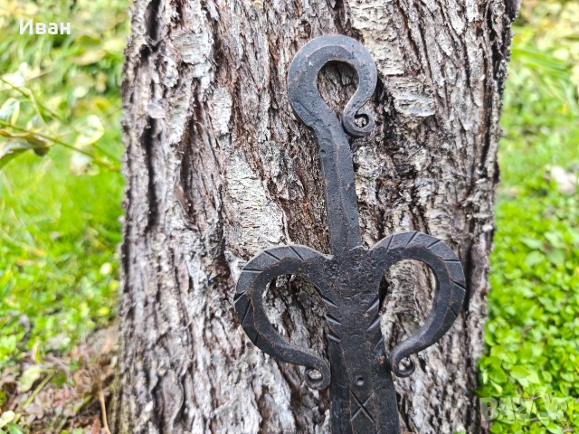 ръчно кован меден свещник , снимка 5 - Антикварни и старинни предмети - 53783979