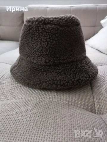 ARKET, нова шапка без етикет, снимка 4 - Шапки - 53603467