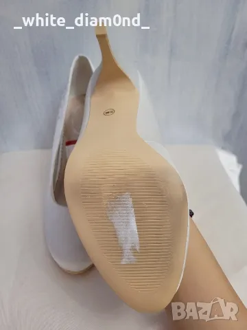 Красиви дамски обувки на ток цвят шампанско номер 40 , снимка 3 - Дамски обувки на ток - 48302392