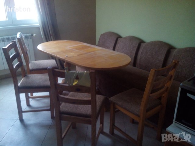Продавам комплект за кухня - маса, столове от масив