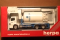 HERPA H0 1/87 MERCEDES ATEGO ЦИМЕНТОВОЗ КАМИОН МОДЕЛ, снимка 5