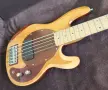 Бас китара Custom V, снимка 3