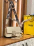 Fendi дамски чанти различни цветове , снимка 7