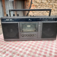 Стар радиокасетофон SKR 701, снимка 1 - Антикварни и старинни предмети - 36286571
