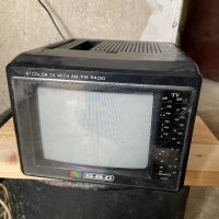 Стар цветен телевизор с радио, снимка 1 - Телевизори - 39966807