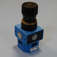 Регулатор за налягане Festo LR-1/4-S-8 pressure regulator, снимка 1 - Резервни части за машини - 44602414