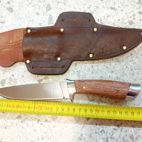 Ловен Нож с кожена кания, снимка 2 - Ножове - 44652400