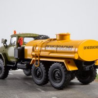 Моделче на ЗИЛ-131 в мащаб 1:43, снимка 5 - Колекции - 31345894