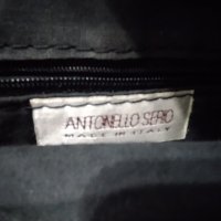 Малка черна кожена чанта кросбоди - Antonello Serio , снимка 9 - Чанти - 40913657