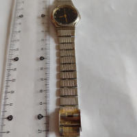 Красив дамски часовник кристали метална верижка - 27181, снимка 3 - Дамски - 36137377