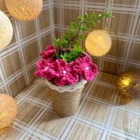 Ръчно направени  кошнички с плетени на една кука цветя, снимка 4 - Други - 44460903