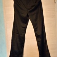 Елегантен дамски панталон от сатен, HOLLISTER , снимка 1 - Панталони - 42605661
