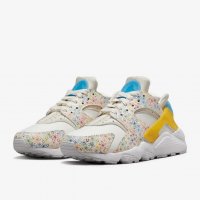 Дамски маратонки Nike AIR Huarache, снимка 4 - Маратонки - 38855135