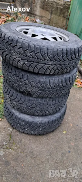 Четири броя зимни гуми 175/70R13, снимка 1