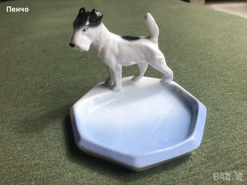 красива порцеланова фигурка-пепелник КУЧЕ, снимка 1
