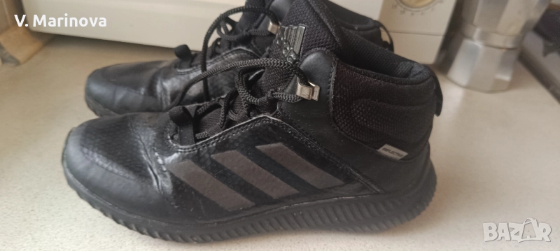 Детски маратонки адидас, снимка 1