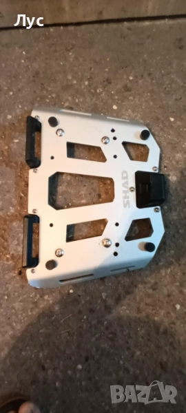 Shad - алуминиева плоча за мото куфар, снимка 1