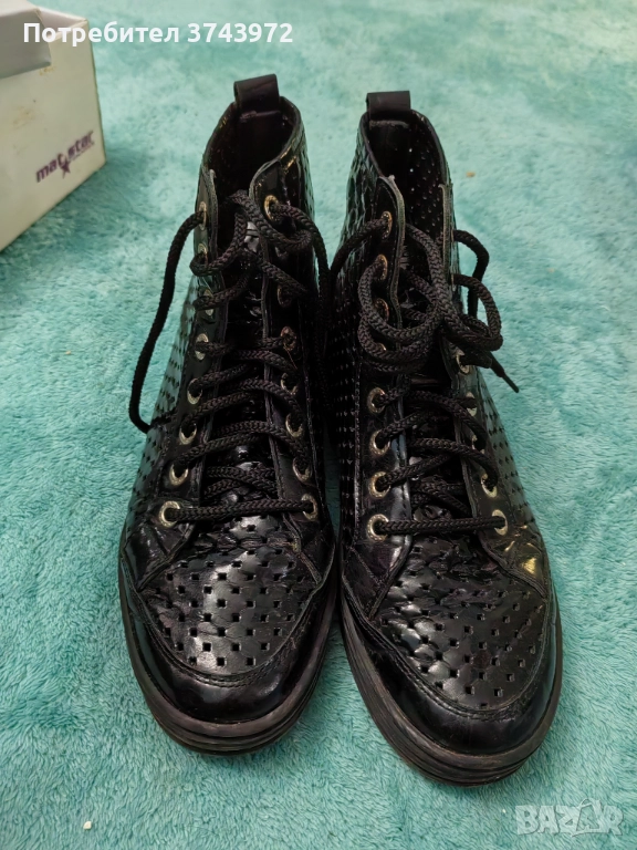 Лачени боти от естествена кожа , снимка 1