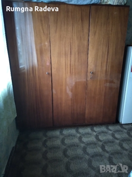 Трикрилен гардероб ,шкаф ,закачалка , снимка 1