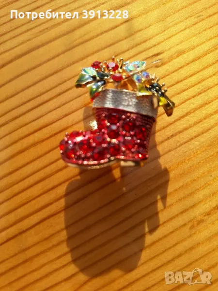 Коледен ботуш брошка, снимка 1