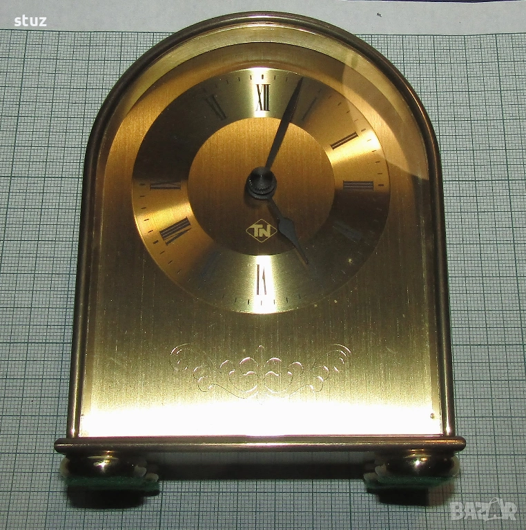 Английски настолен часовник TN, с отброяване на всеки кръгъл час час, снимка 1