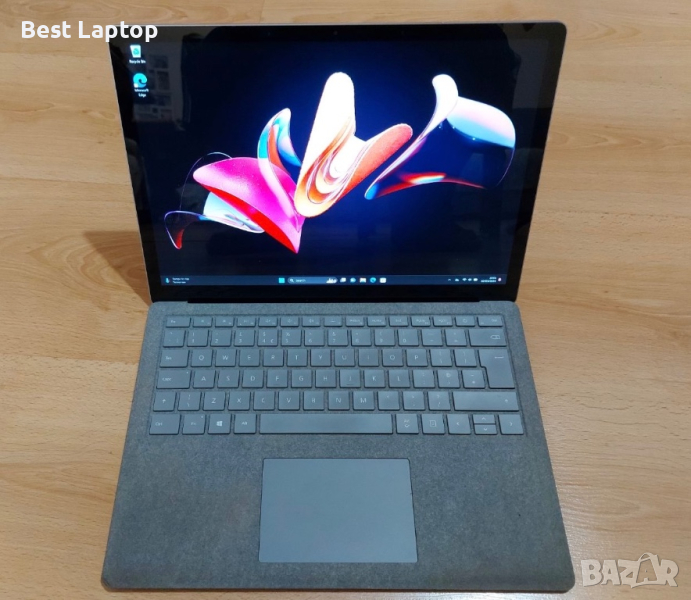 Microsoft surface laptop 2 i5 8мо 8gb ram 13.5” отличен, снимка 1