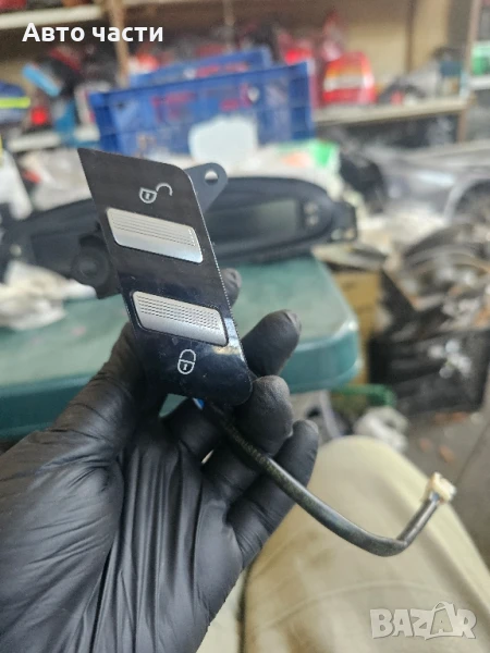 Бутон централно Mercedes S-Class W221 3.0 CDI 235 Конски сили A2218213051, снимка 1