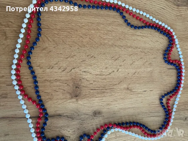 Комплект от три колиета. Германия , снимка 2 - Бижутерийни комплекти - 49411824