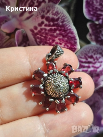 Красива сребърна висулка с Гранати и марказити , снимка 3 - Колиета, медальони, синджири - 51962233