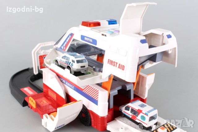 Линейка трансформираща се в паркинг със спасителни машини, снимка 2 - Играчки за стая - 42066058