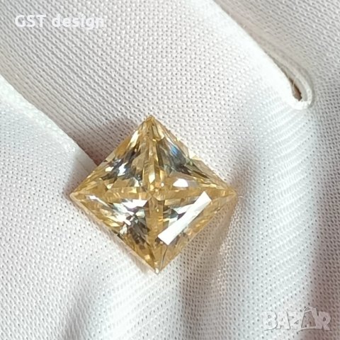 Голям 5+ карата диамант мойсанит Diamond Moissanite Топ Фенси Златен кръст оттенък Принцеса , снимка 5 - Други - 35732331