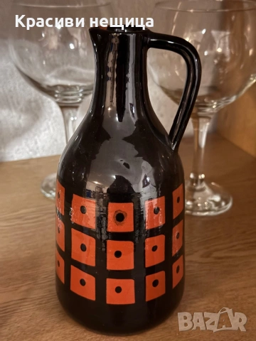 Стара керамична кана или ваза