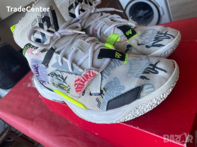 Jordan 43ти номер , снимка 2 - Маратонки - 53769682